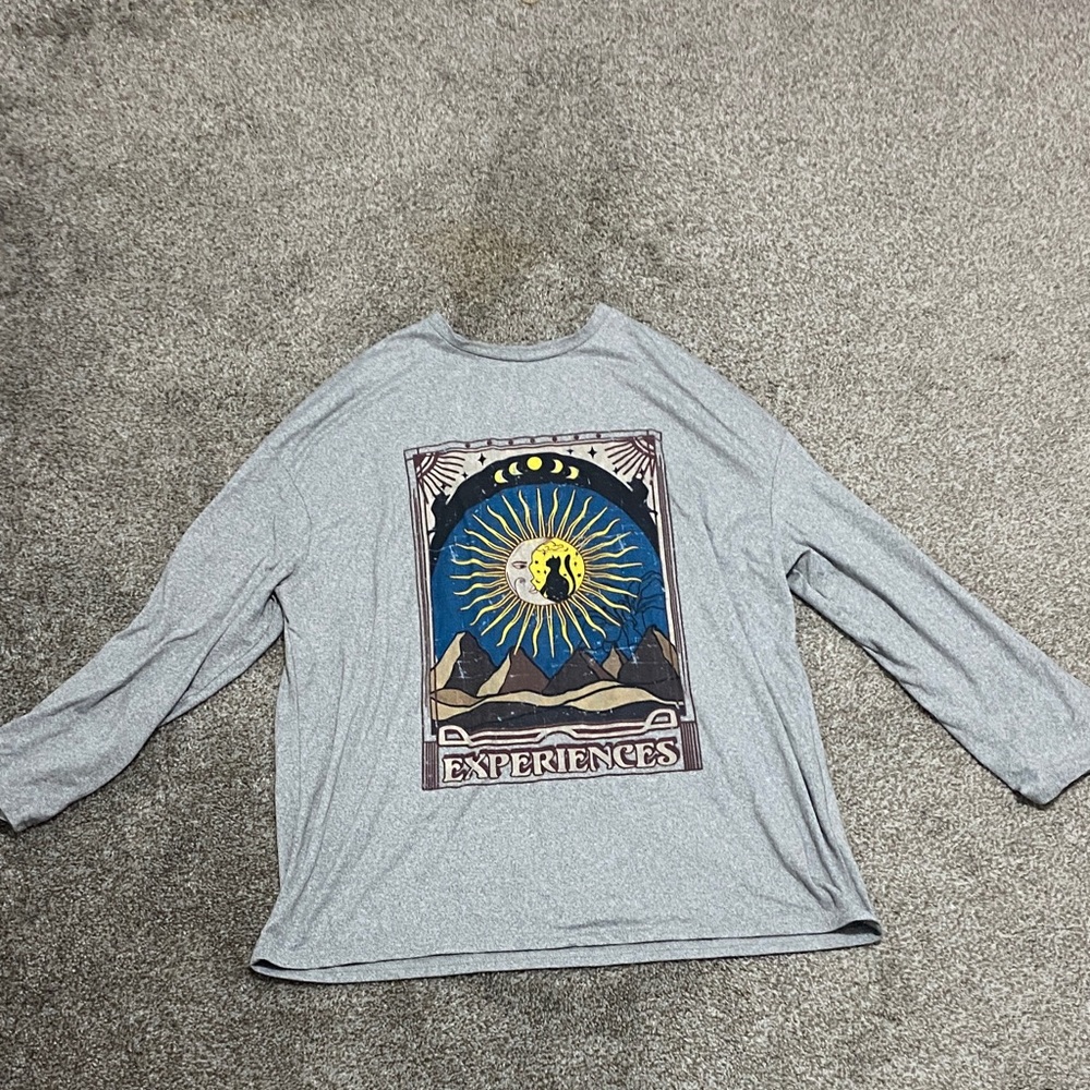 SHEIN Gray Graphic Long Sleeve Top